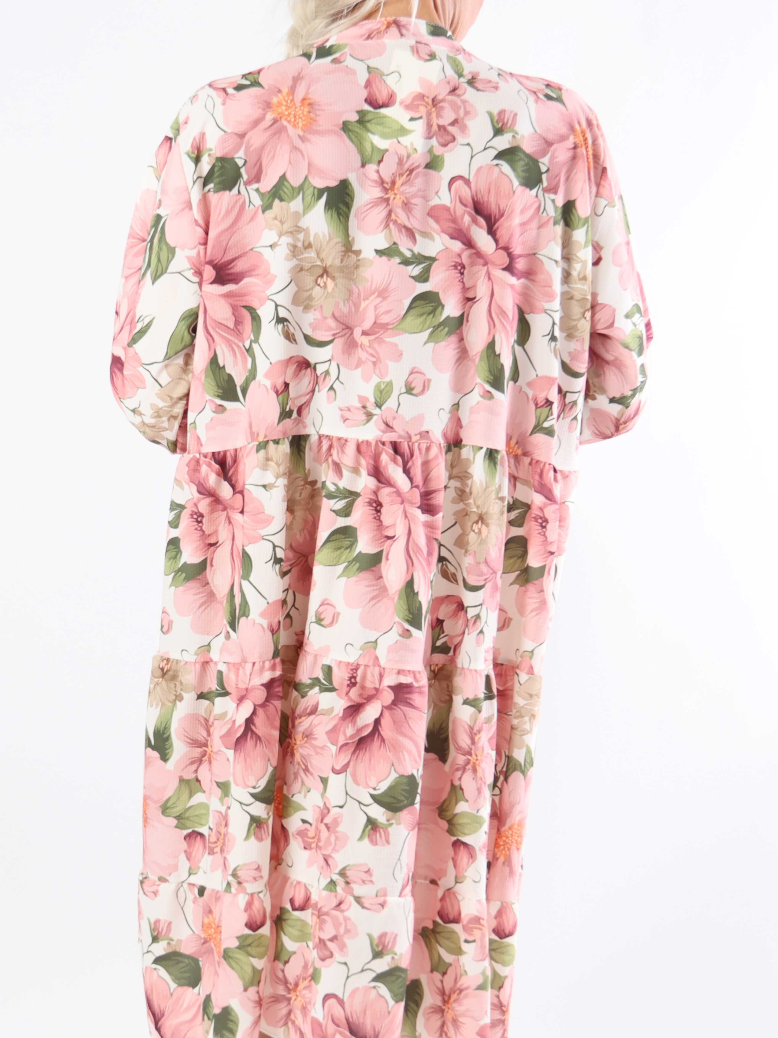 Flower Dress - Söt blommig plus size-klänning med lager-på-lager-look